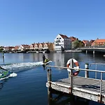 Apartment Luksus Med 3 Soverum Ved Stranden I *